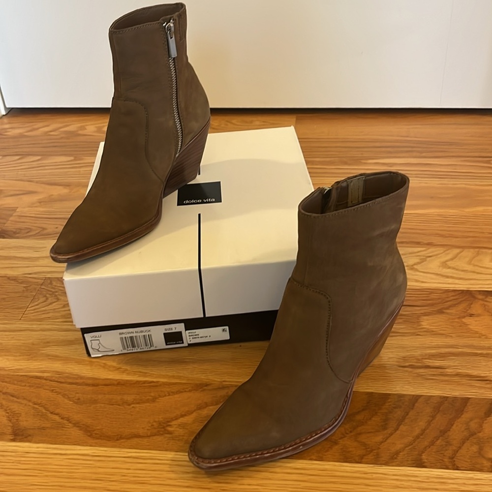 Dolce Vita Volli brown nubuck boots - Picture 5 of 9